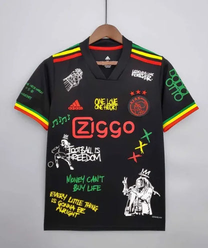 Camiseta negra de tercera equipación del AFC Ajax 2021/2022