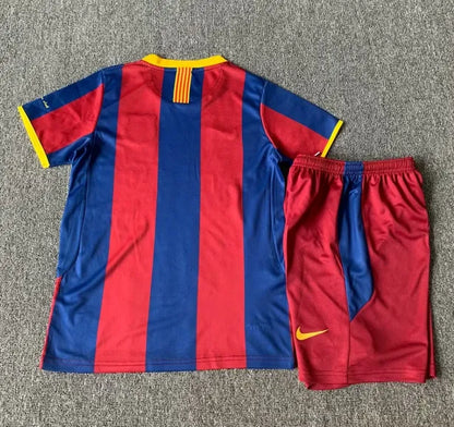 Conjunto retro local del Barcelona 2010/2011 para niños