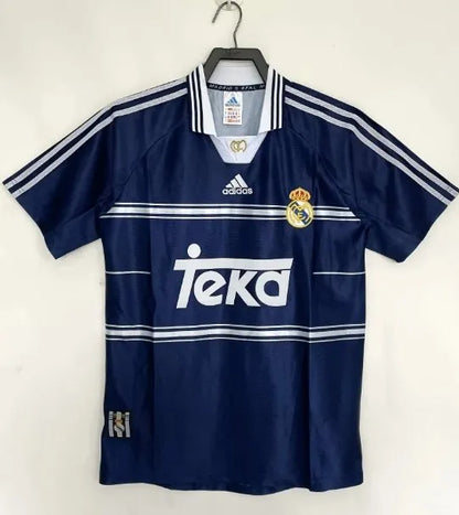 Retro de visitante del Real Madrid 1998/1999