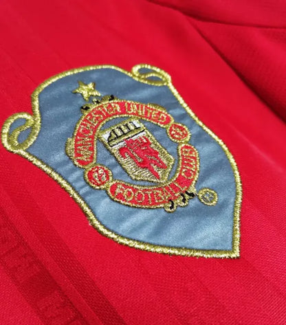 Camiseta retro de manga larga del Manchester United 1999/2000